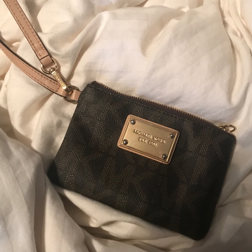 Michael Kors wristlet